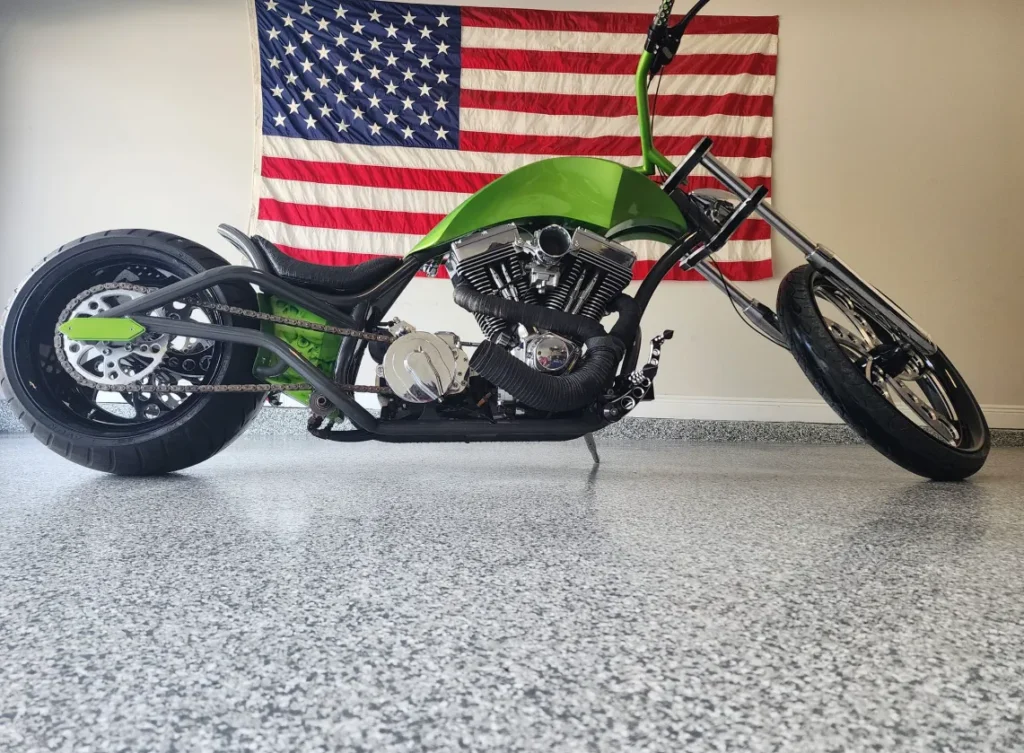 Polyurea and polyaspartic coatings