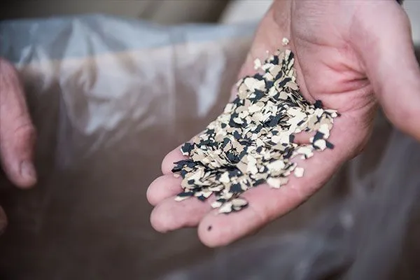 polyurea flake floor coating.